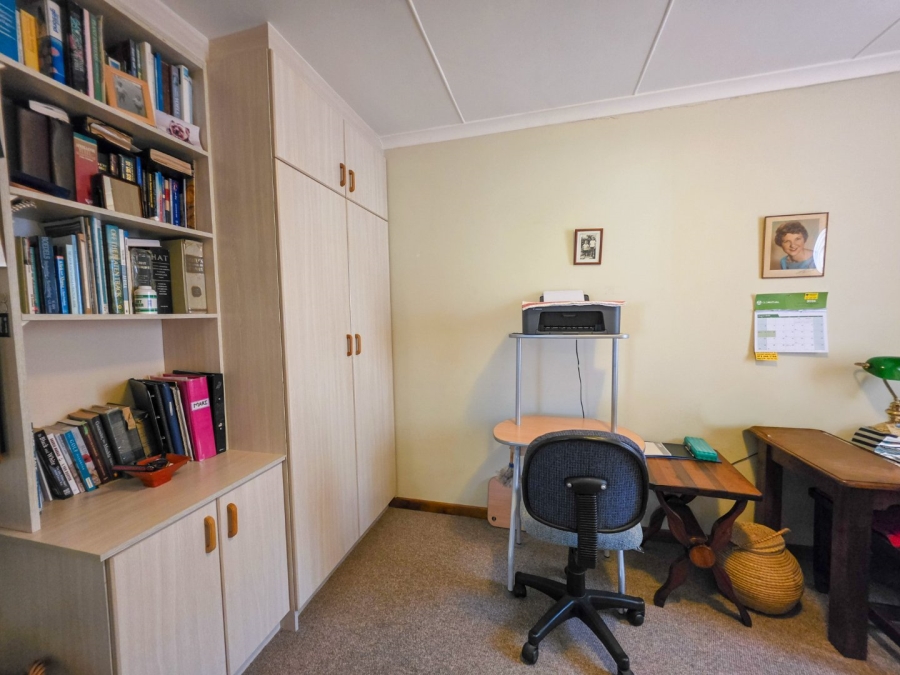 3 Bedroom Property for Sale in Stilbaai Wes Western Cape